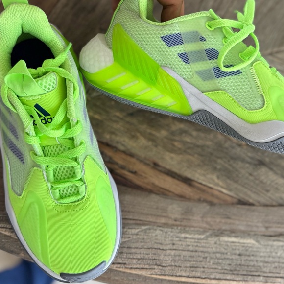 Kids Neon Green Adidas Sneakers BOOSTS - Picture 6 of 9